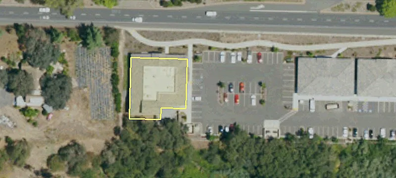 5220 Douglas Blvd