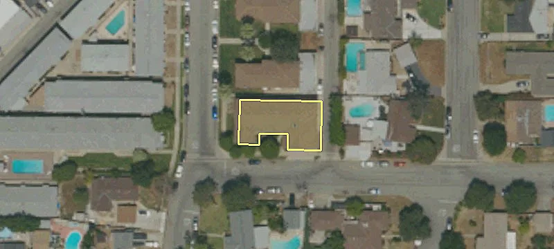 1213 Stuart Ave