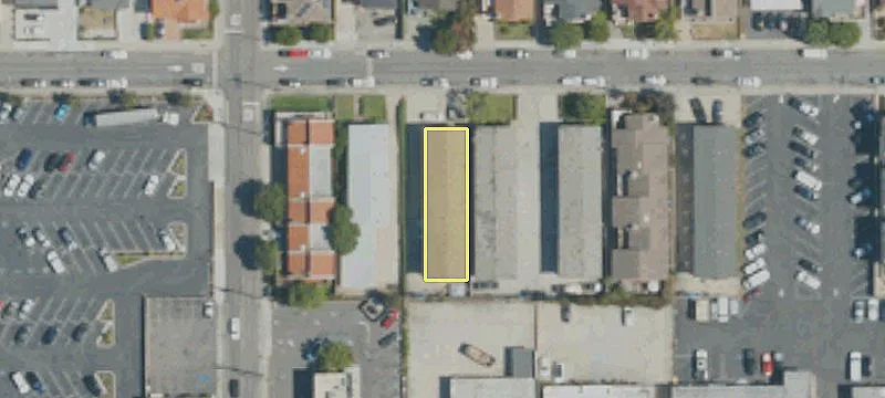 2204 Mathews Ave