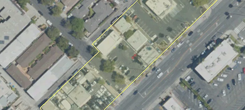 2703 Santa Monica Blvd
