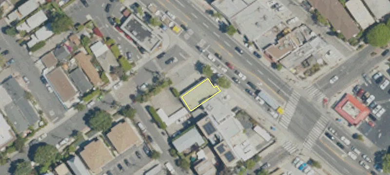3102 Lincoln Blvd