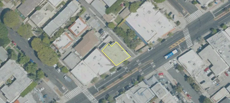 913 Pico Blvd