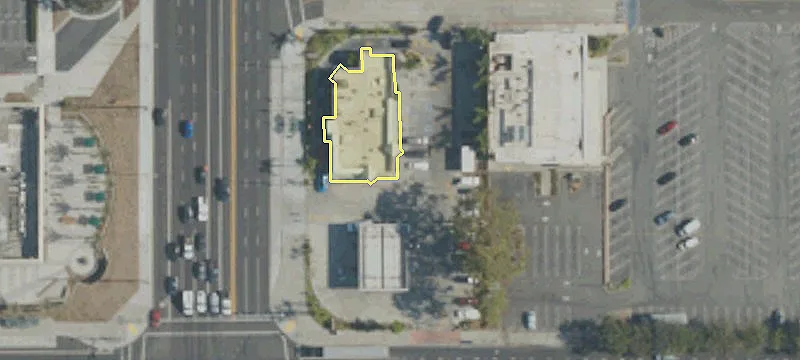 4910 Lakewood Blvd