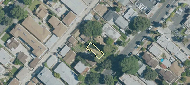 1055 Allen Ave