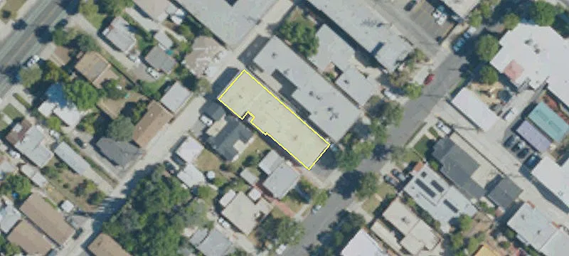 1055 Grover Ave
