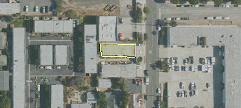 2341 Walnut Ave