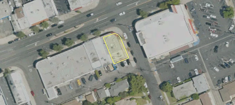 3800 Burbank Blvd