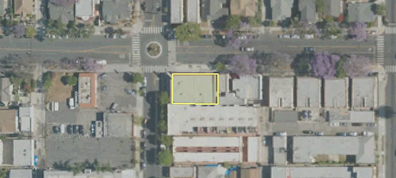 956 Daisy Ave
