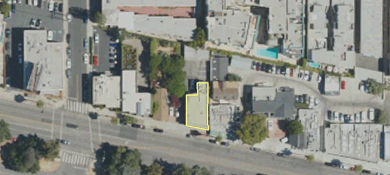 13047 Ventura Blvd