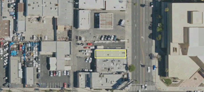6165 Van Nuys Blvd
