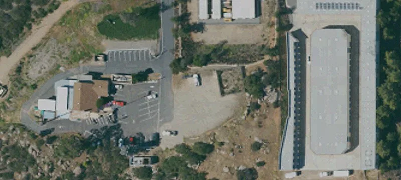 Tavern Rd