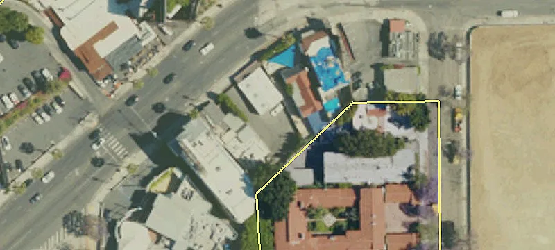 8224 Sunset Blvd