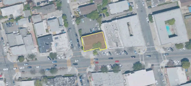 1221 Solano Ave