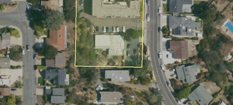 13692 Mango Dr