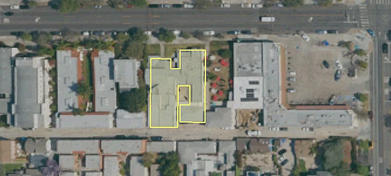 2445 Broadway
