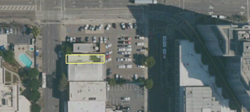 1050 11th Ave