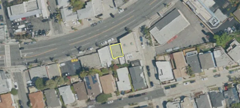 1042 Aviation Blvd