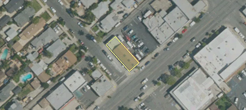951 Maclay Ave