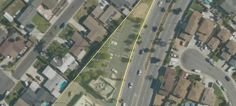 9719 Carmenita Rd