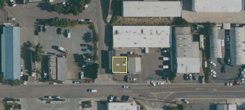 8186 Commercial St