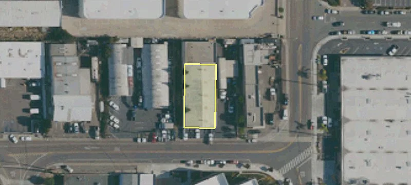 8250 Commercial St