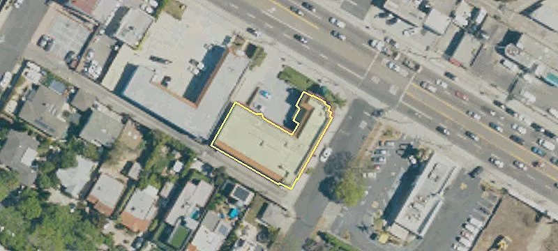 2447 Lincoln Blvd