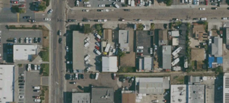 7621 Lemon Ave