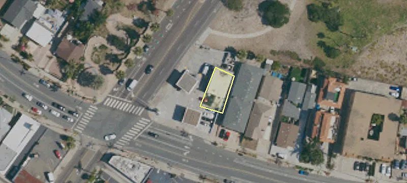 2305 Sunset Clfs Blvd