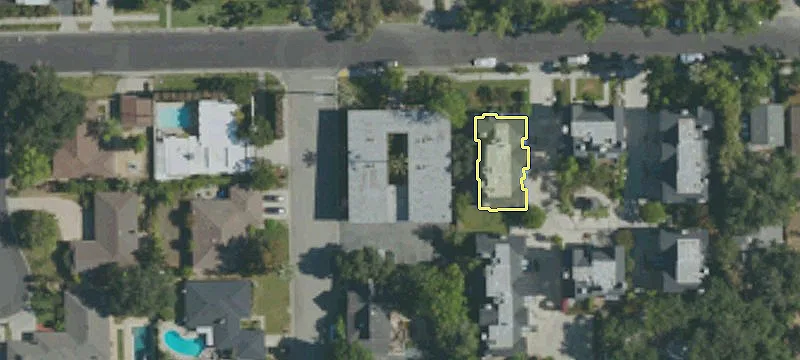 484 Mariposa Ave