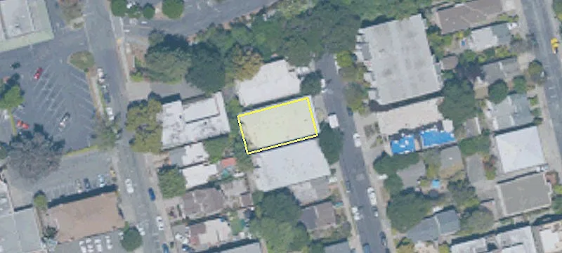 404 Stannage Ave
