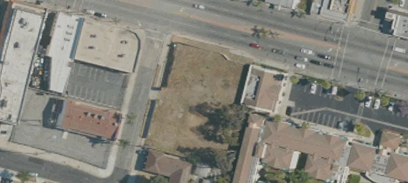 2113 Whittier Blvd