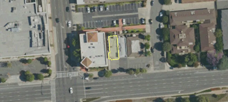 1043 Huntington Dr