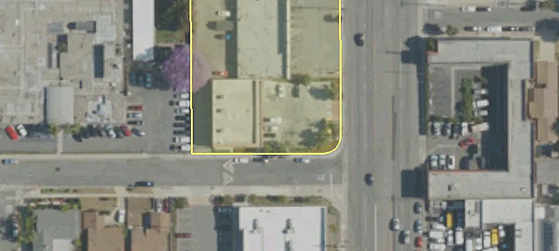15607 Lakewood Blvd