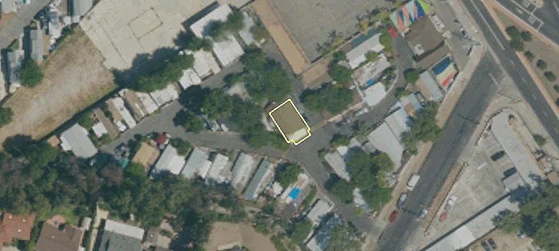 12247 San Fernando Rd