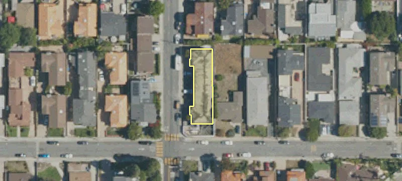 2501 Clark Ln