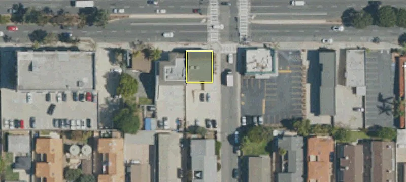 2522 Artesia Blvd