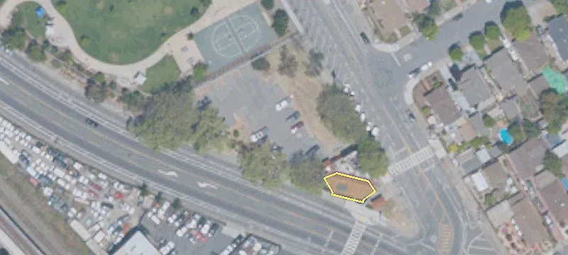 550 San Leandro Blvd