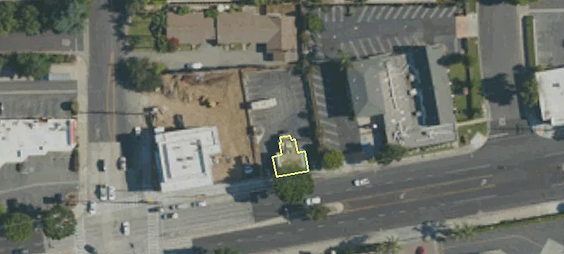 211 Live Oak Ave