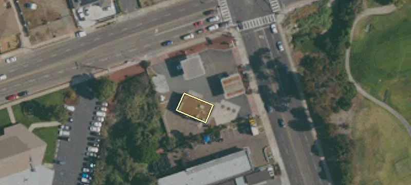 902 3rd Ave