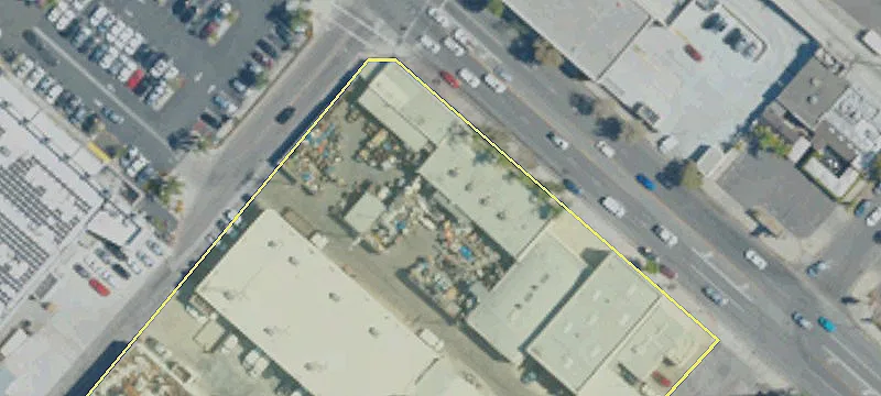 6439 San Fernando Rd