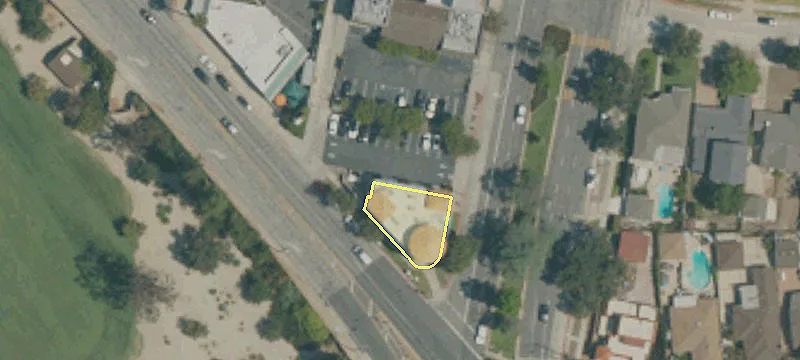 3200 La Crescenta Ave