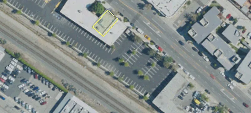 6221 San Fernando Rd