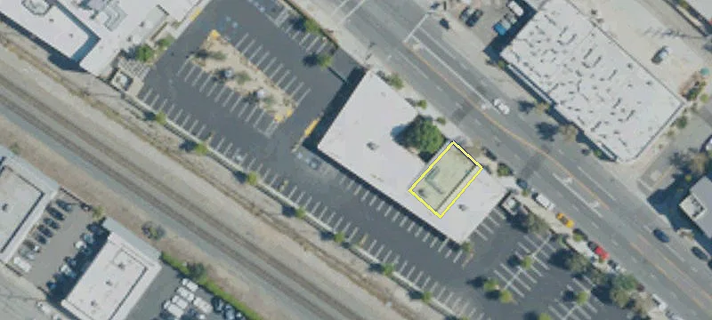 6235 San Fernando Rd