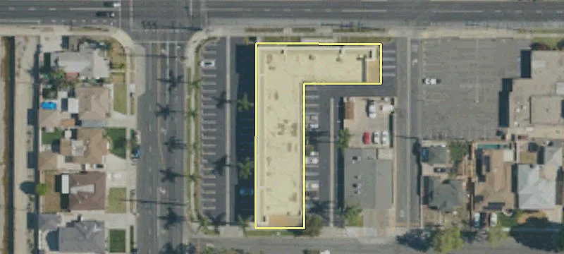 6400 Del Amo Blvd