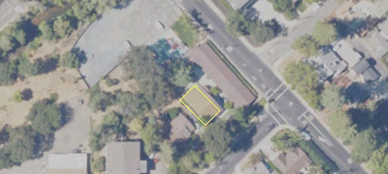307 Sutter Ave