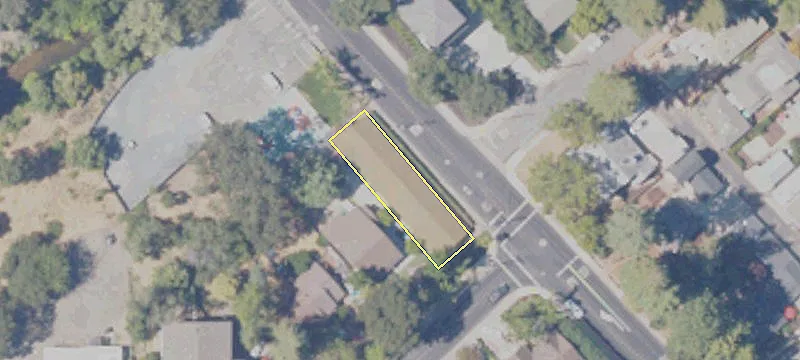 307 Sutter Ave
