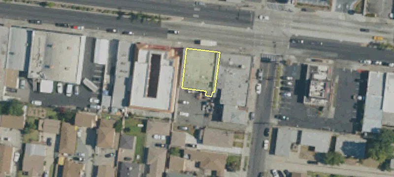 3652 Slauson Ave