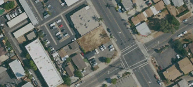1221 Escondido Blvd