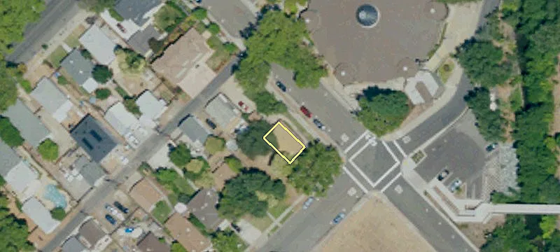 500 Royer St