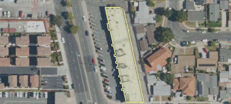 22106 Main St